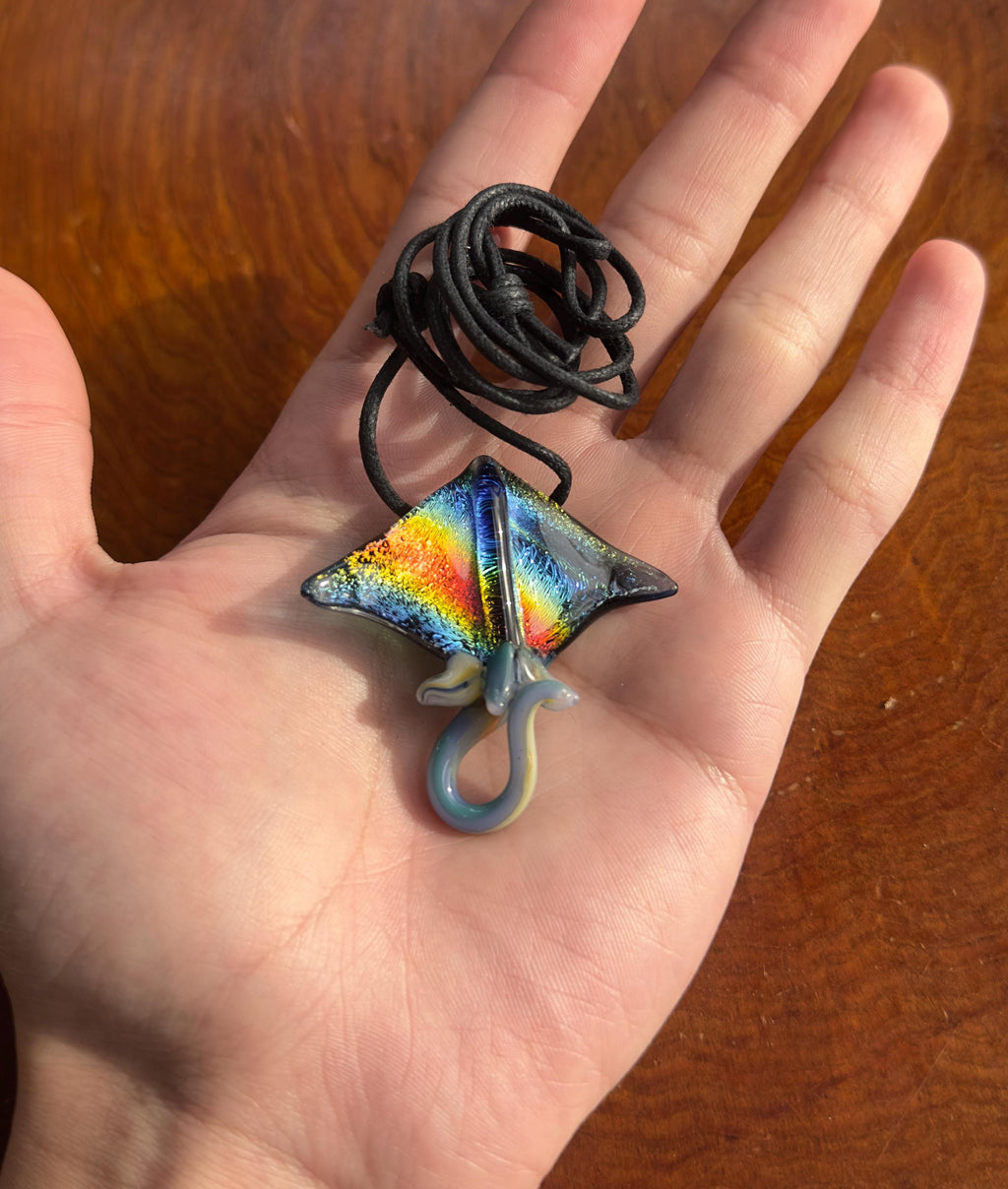 Stingray Necklace - Handmade Blown Glass Pendant - Ocean-Inspired Jewelry - Unique Sea Creature Necklace - Artisan Glass Art