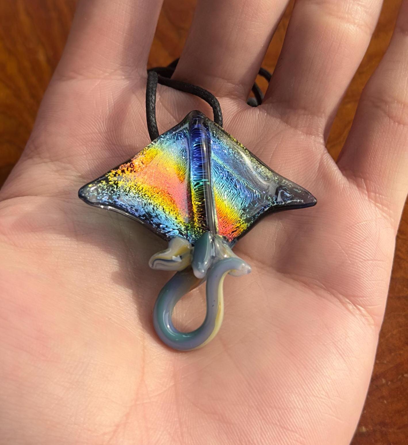 Stingray Necklace - Handmade Blown Glass Pendant - Ocean-Inspired Jewelry - Unique Sea Creature Necklace - Artisan Glass Art