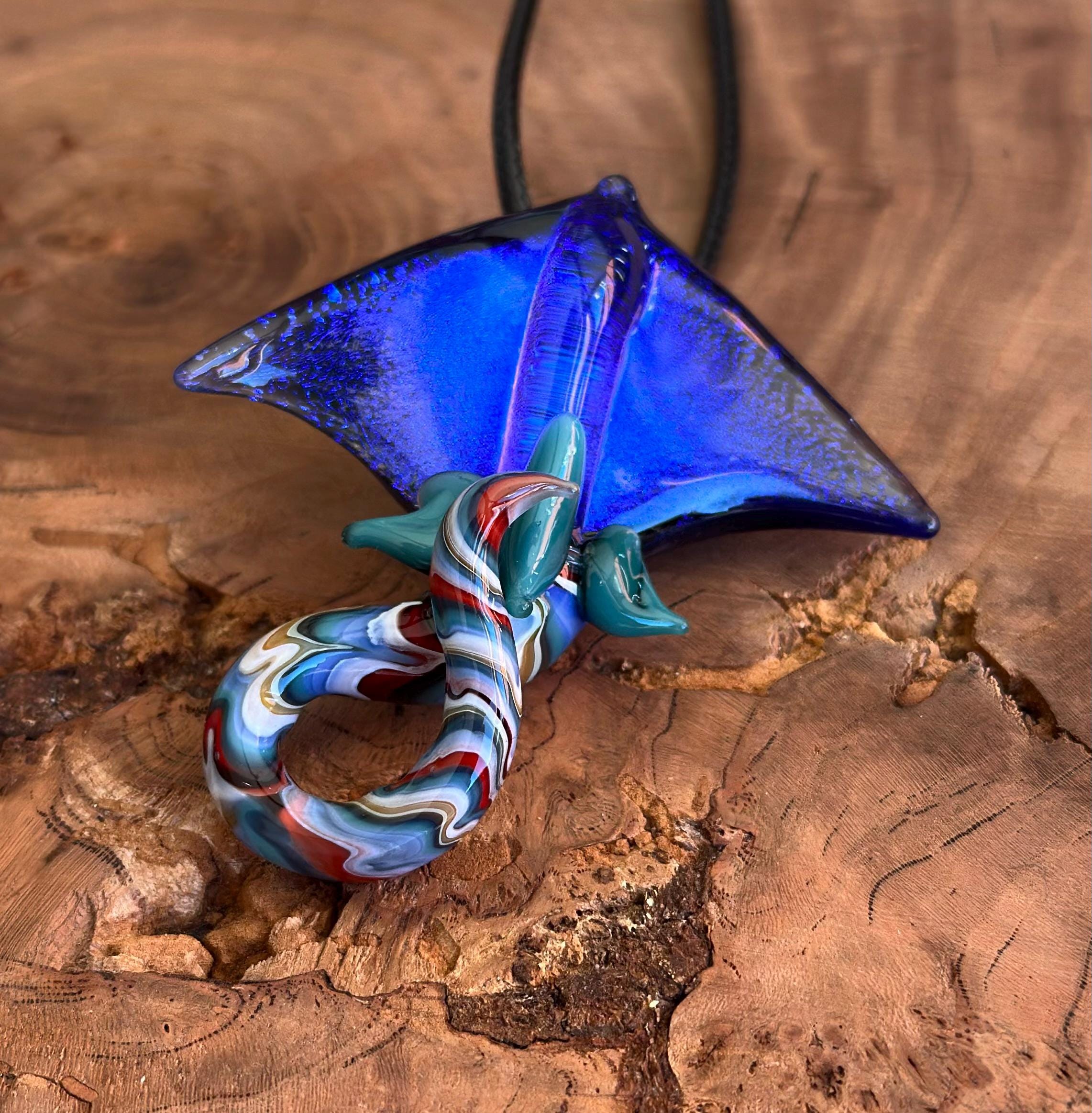 Stingray Necklace - Handmade Blown Glass Pendant - Ocean-Inspired Jewelry - Unique Sea Creature Necklace - Artisan Glass Art