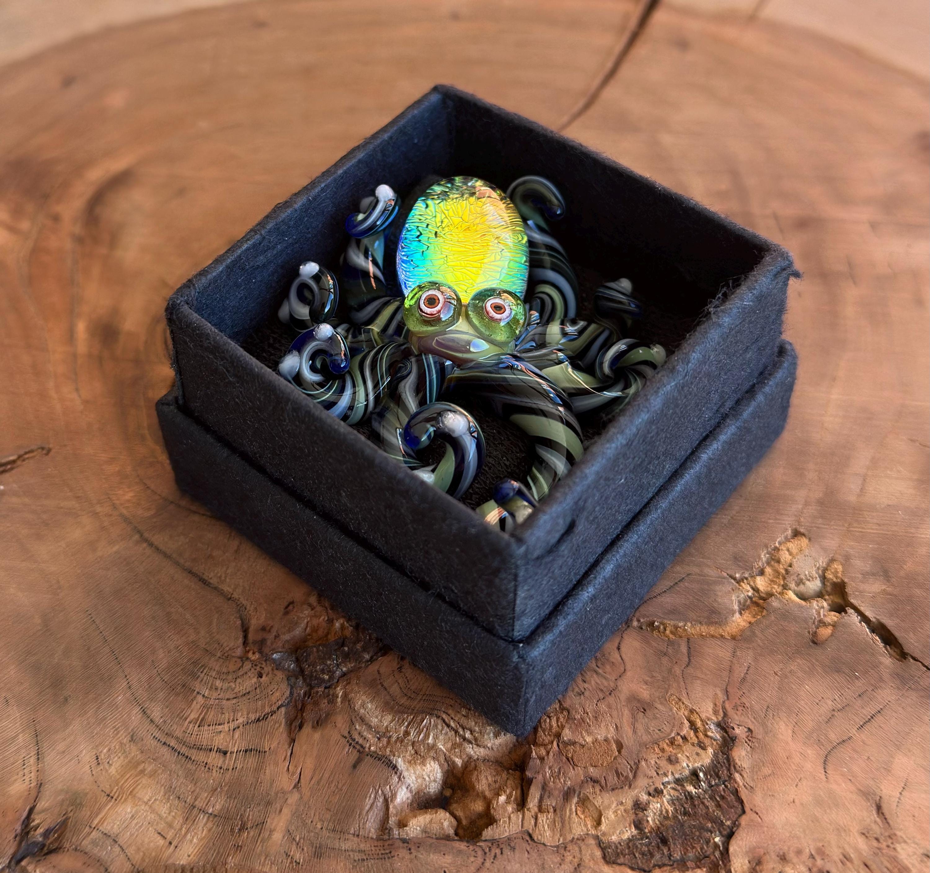 Octopus Necklace - Handmade Blown Glass Octopus Pendant - Unique Sea Creature Jewelry - Ocean-Inspired Necklace - Artisan Glass Art