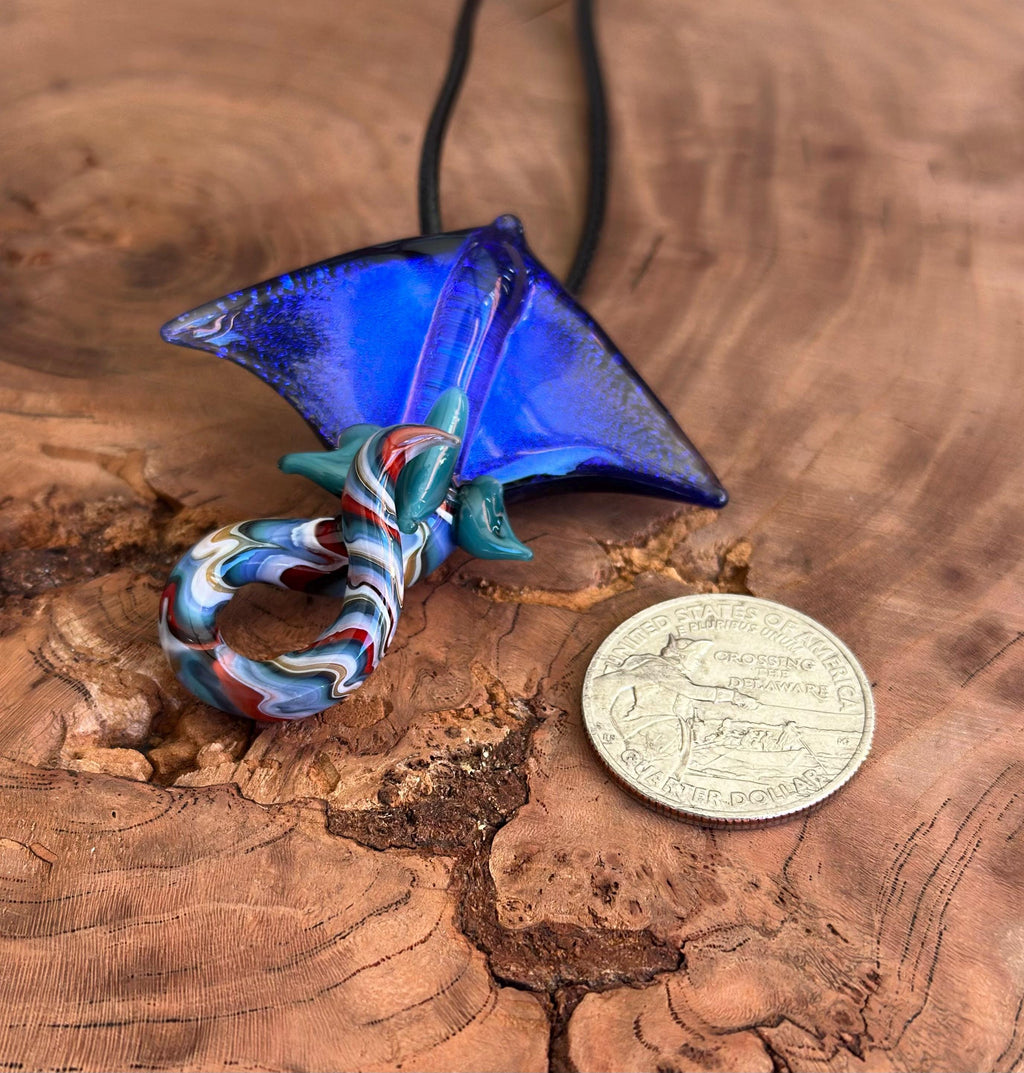 Stingray Necklace - Handmade Blown Glass Pendant - Ocean-Inspired Jewelry - Unique Sea Creature Necklace - Artisan Glass Art