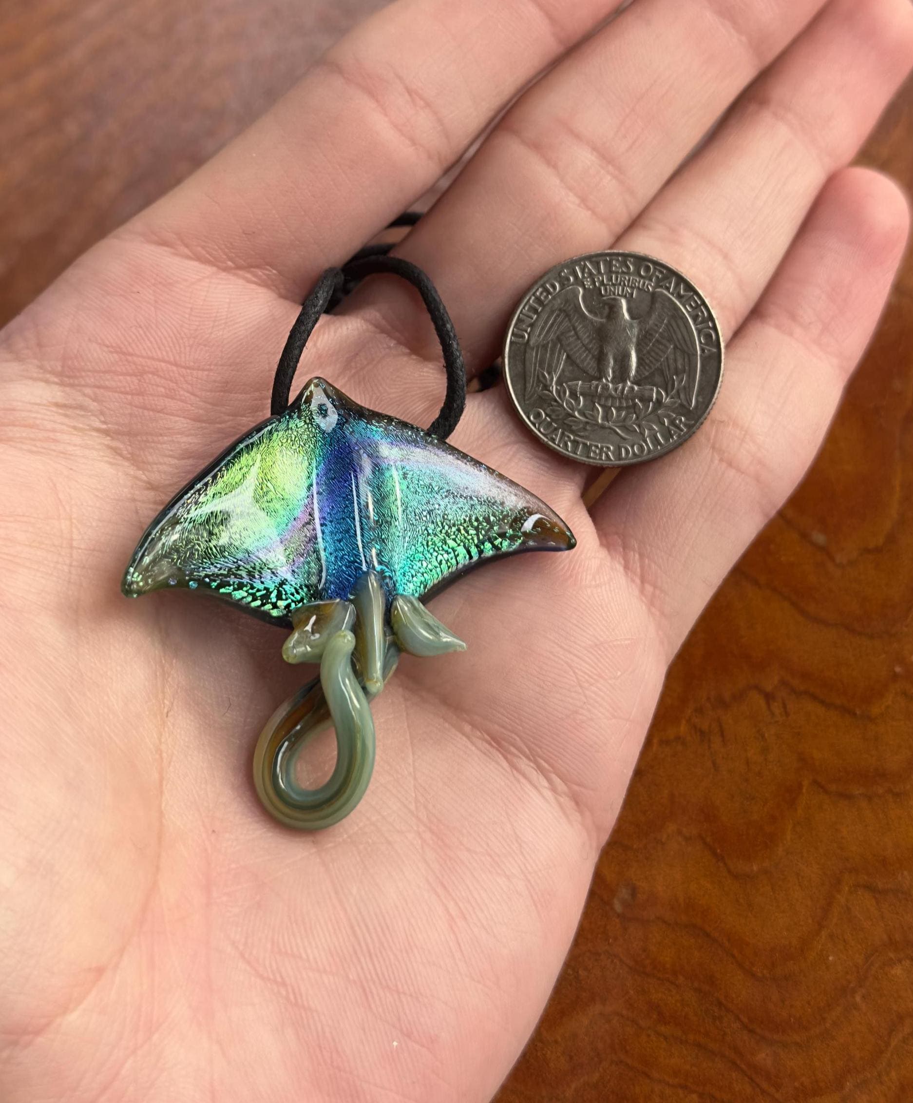 Stingray Necklace - Handmade Blown Glass Pendant - Ocean-Inspired Jewelry - Unique Sea Creature Necklace - Artisan Glass Art