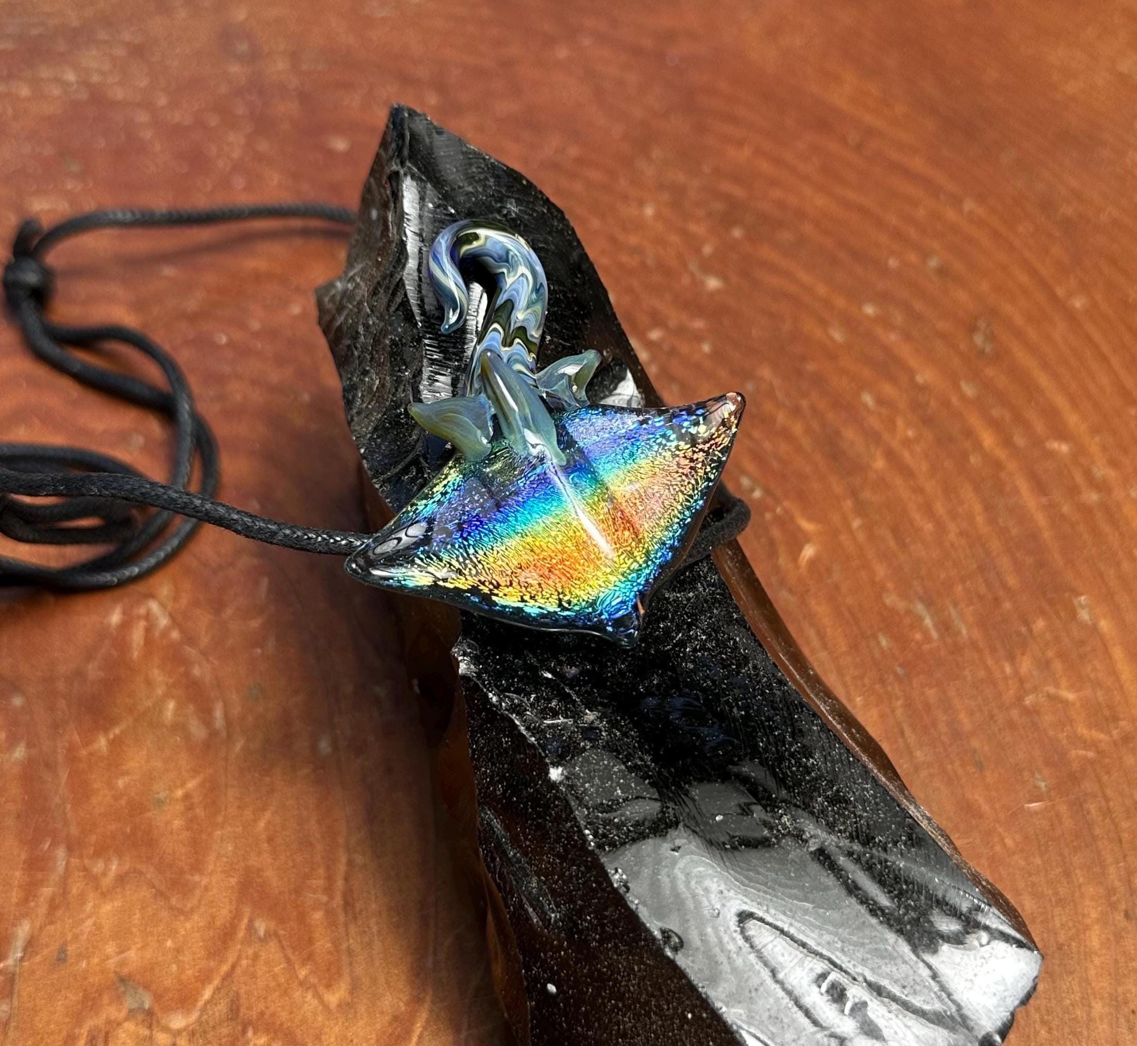 Stingray Necklace - Handmade Blown Glass Pendant - Ocean-Inspired Jewelry - Unique Sea Creature Necklace - Artisan Glass Art