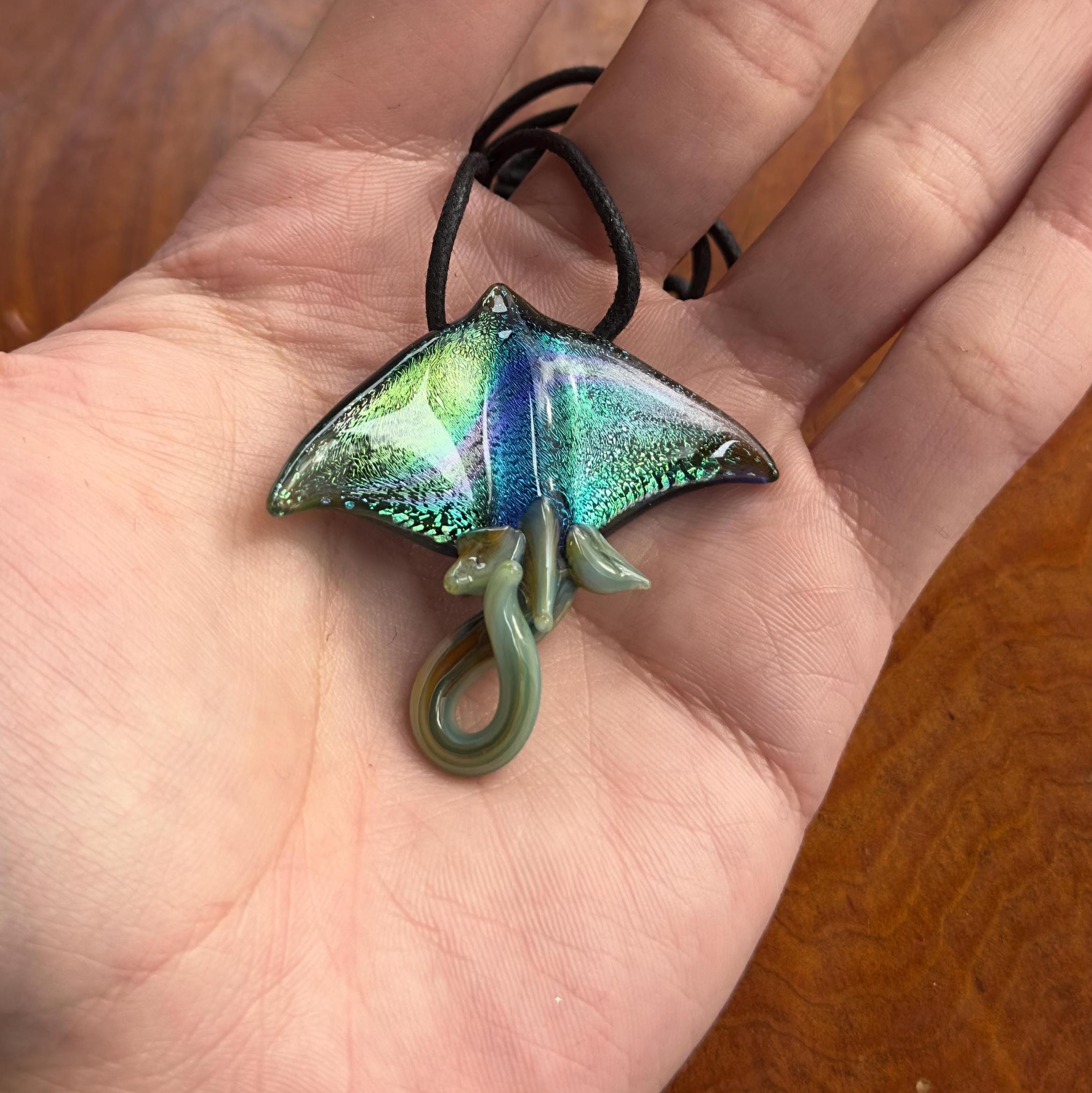 Stingray Necklace - Handmade Blown Glass Pendant - Ocean-Inspired Jewelry - Unique Sea Creature Necklace - Artisan Glass Art